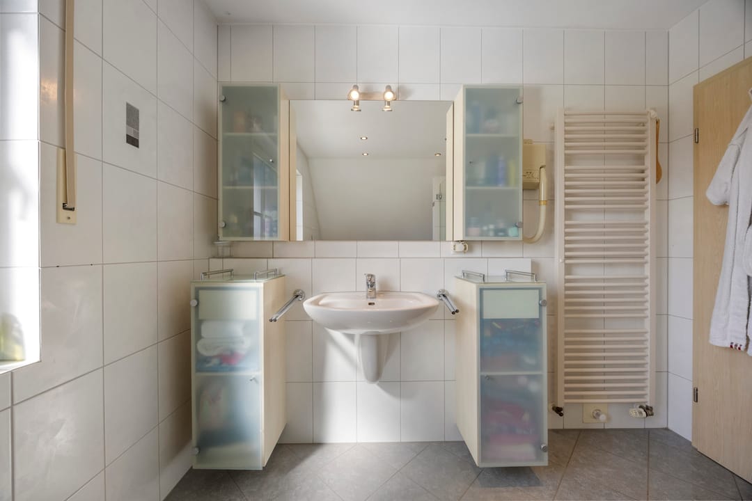 Foto 41 van Elisabeth-Becker-Strasse 1