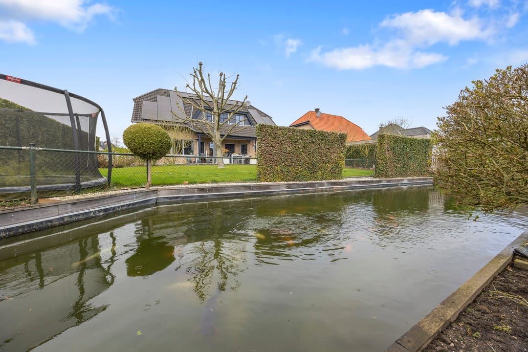 Foto 68 van Elisabeth-Becker-Strasse 1