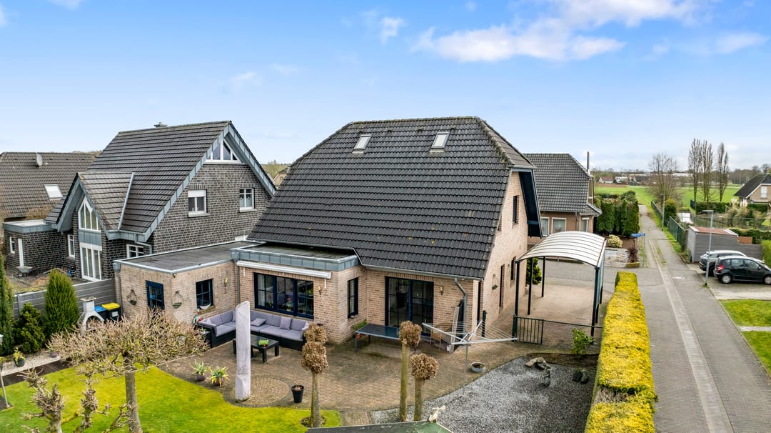 Foto 71 van Elisabeth-Becker-Strasse 1