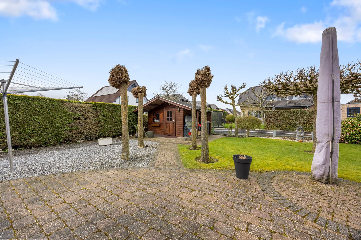 Foto 65 van Elisabeth-Becker-Strasse 1