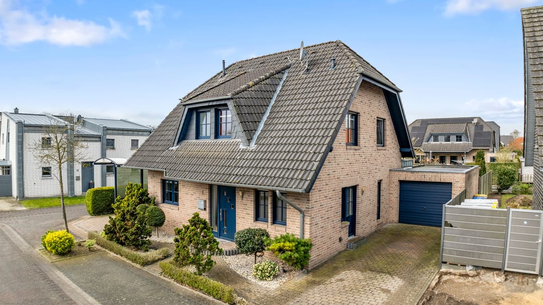 Foto 73 van Elisabeth-Becker-Strasse 1