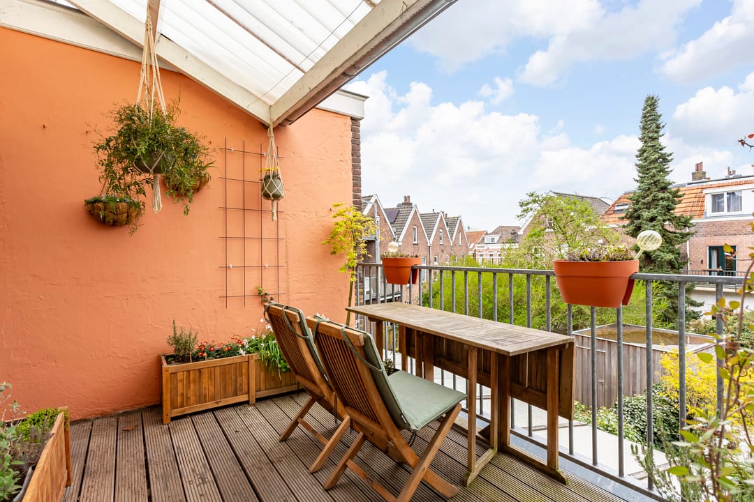 Photo 8 of Verhuellstraat 13