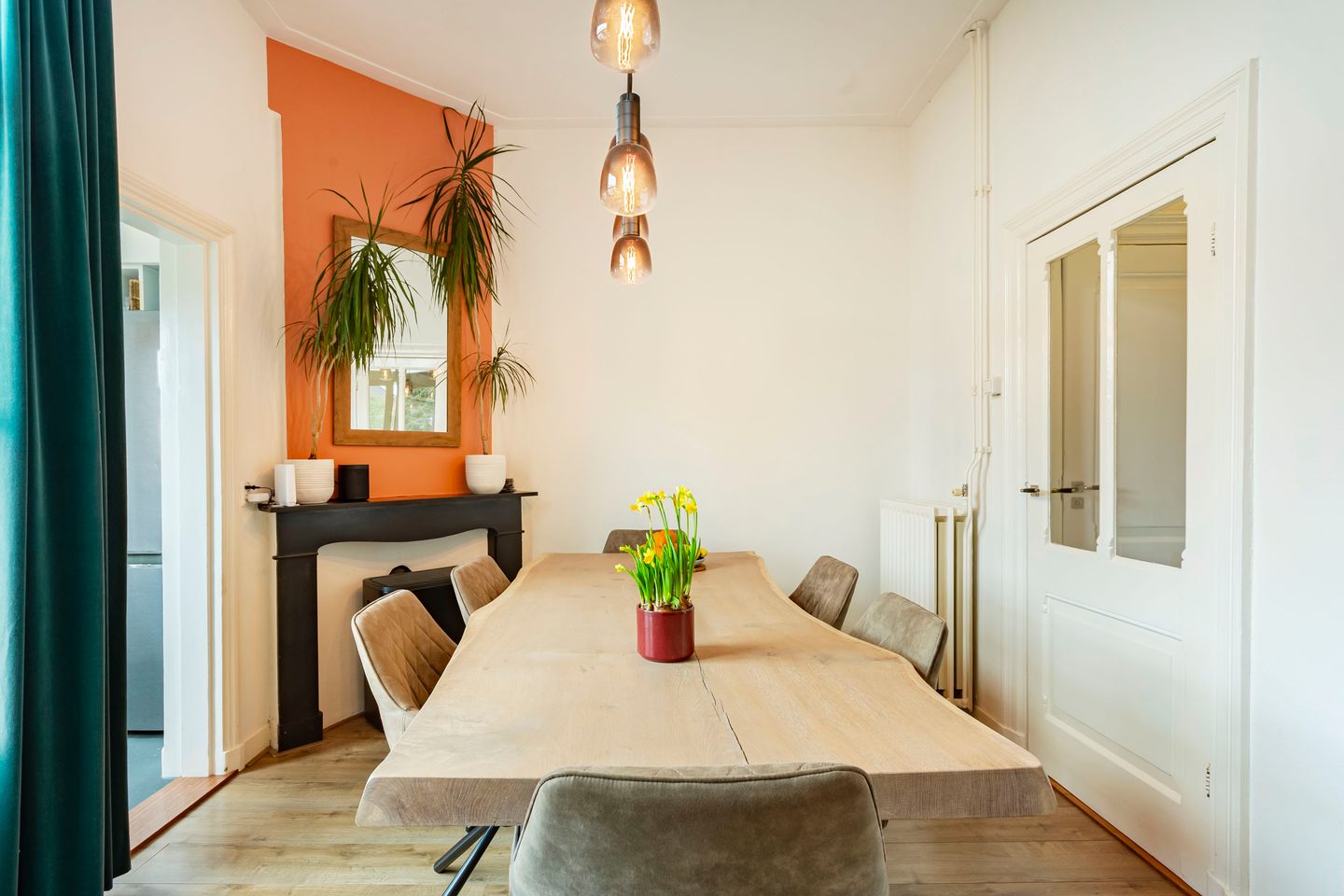 Photo 10 of Verhuellstraat 13