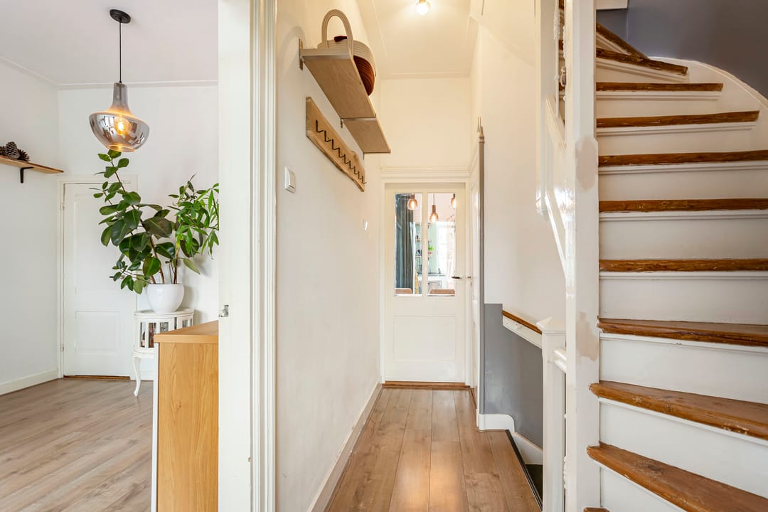 Photo 13 of Verhuellstraat 13