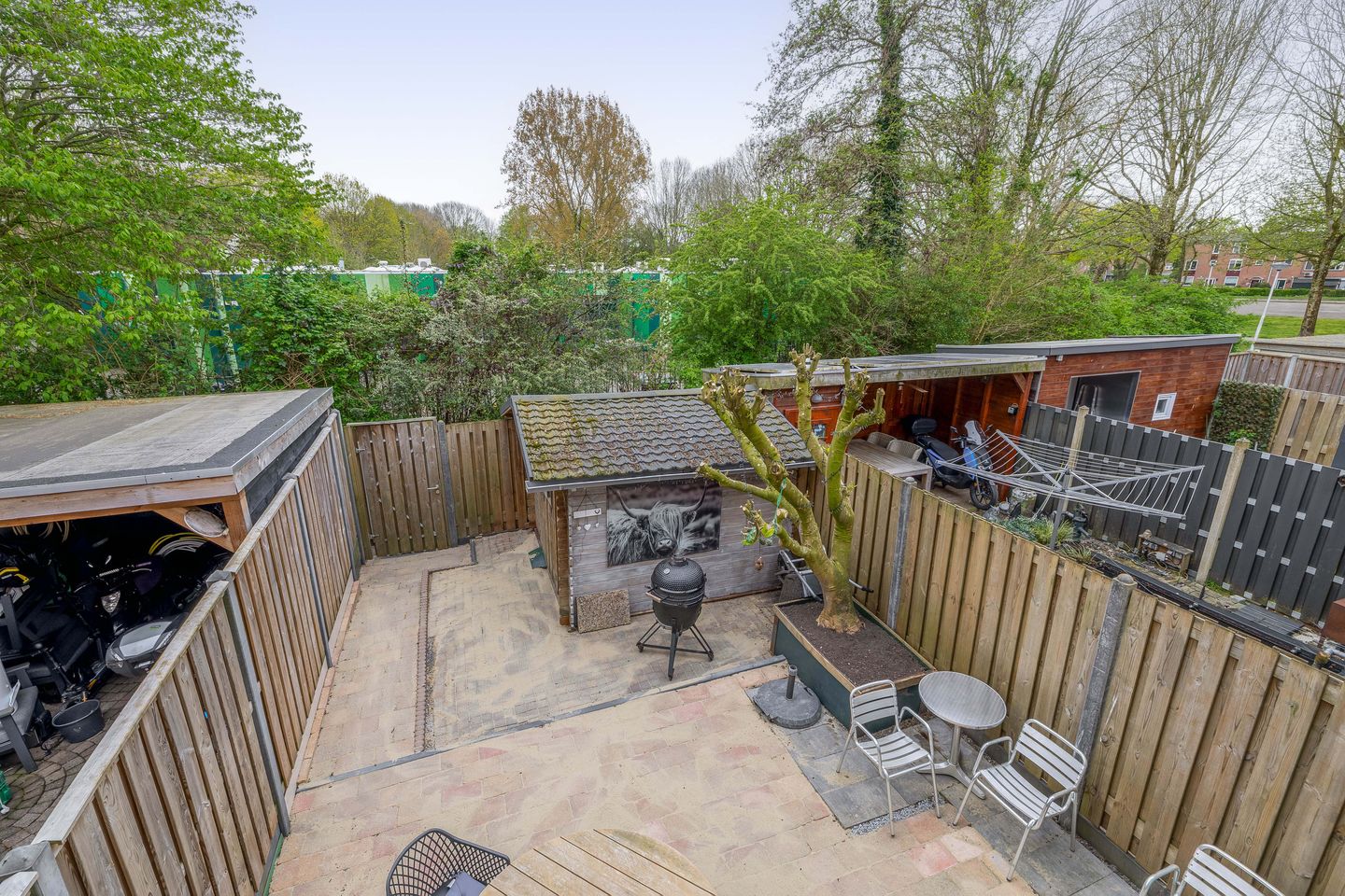Spacious Family Home with Sunny South-Facing Garden Near Park — 40
