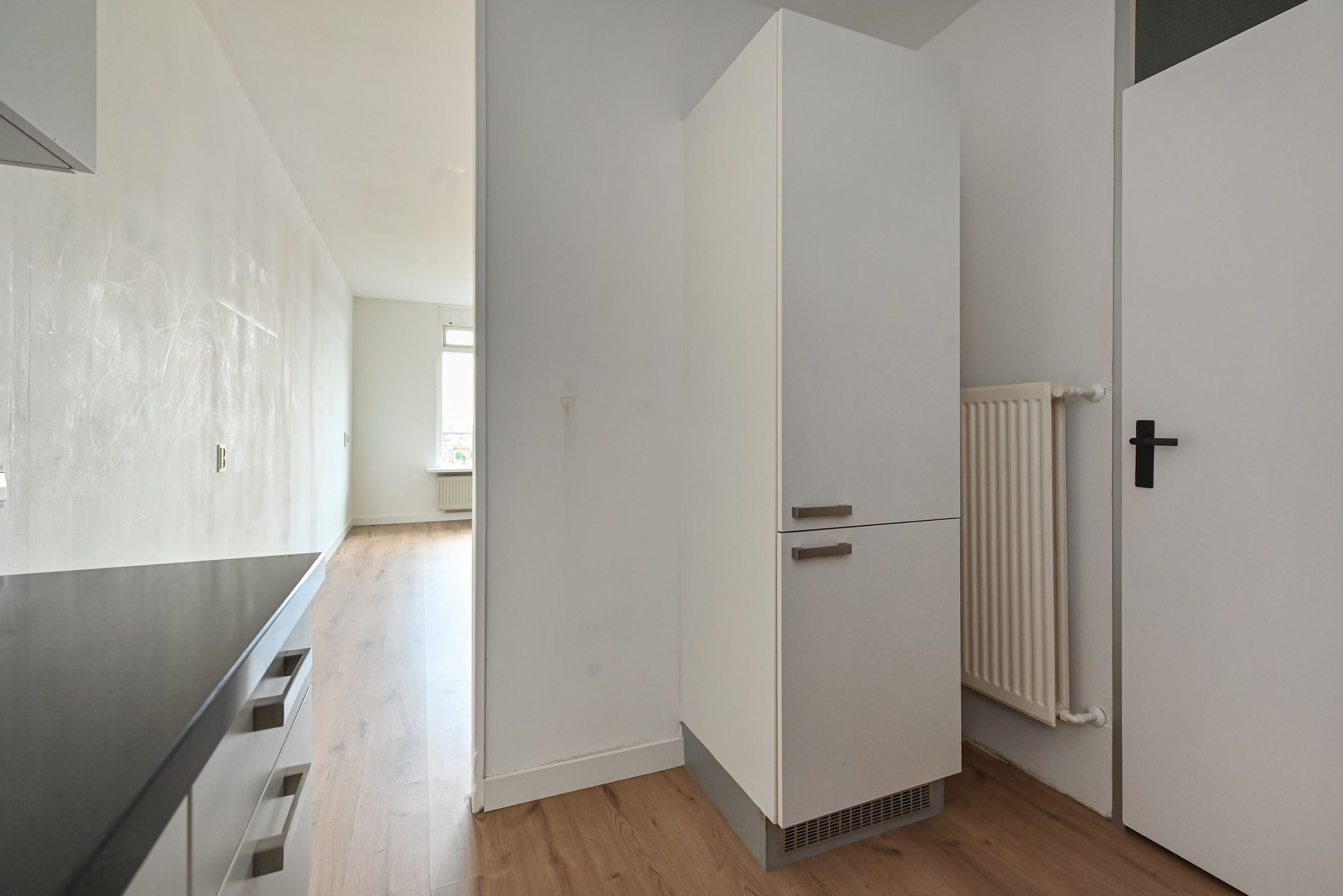 Spacious 2-Room Apartment with Balcony in Waddinxveen Centre — 18