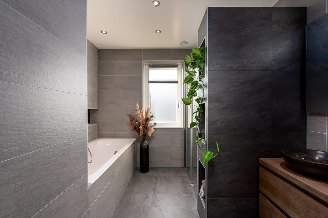 Luxury Finished Semi-Detached Home with 3 Bedrooms in Almere Haven — 32