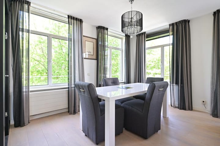 Foto 4 van Burgemeester De Monchyplein 213