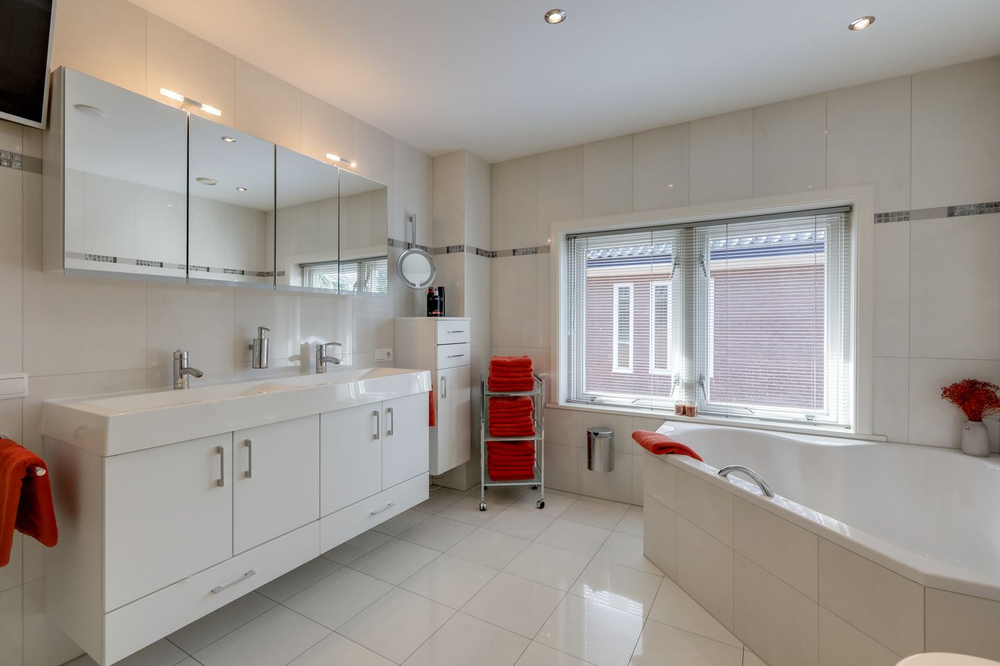 Foto 74 van J F Kennedylaan 37