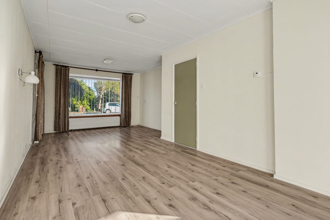 Foto 2 van Julianalaan 4