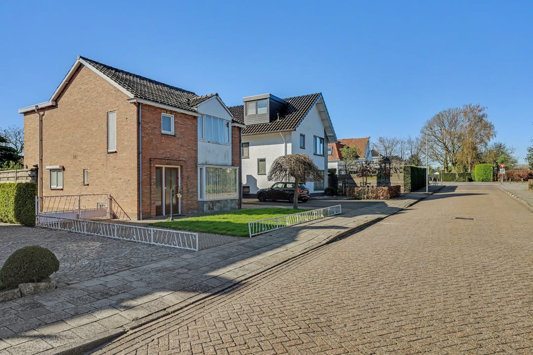 Foto 8 van Julianalaan 4