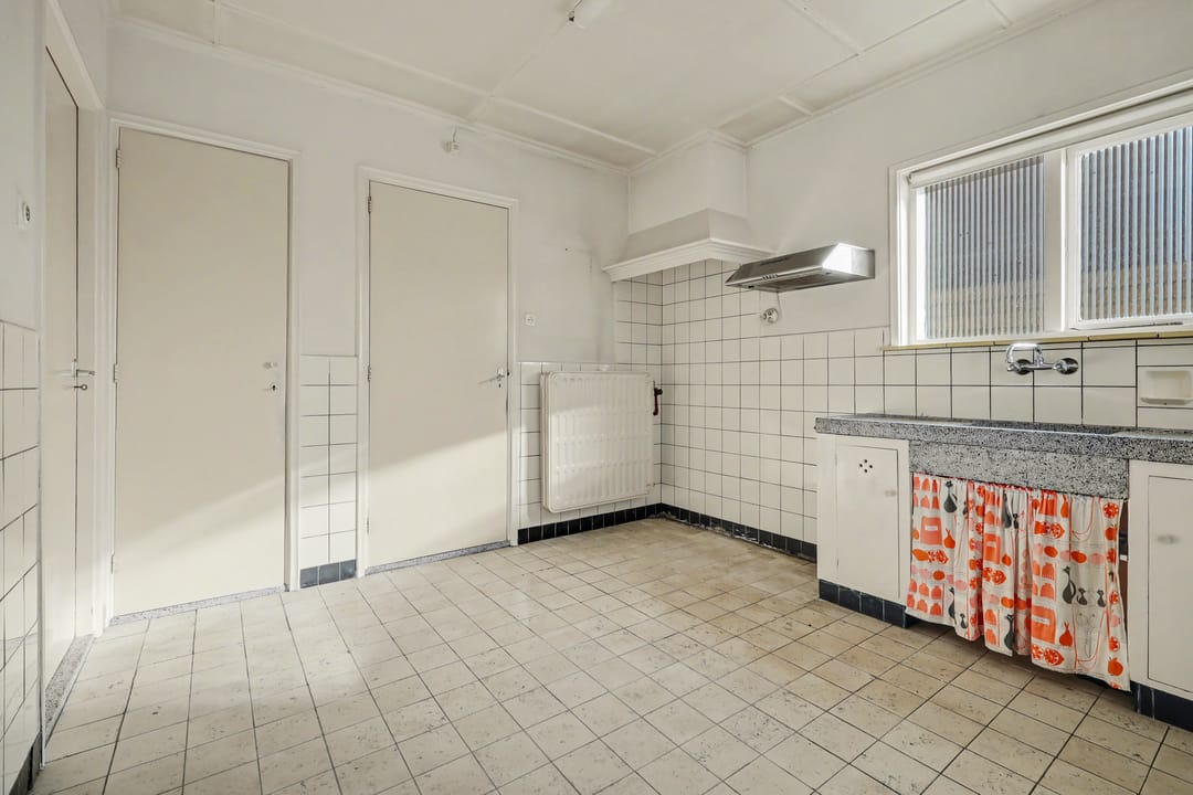 Foto 13 van Julianalaan 4