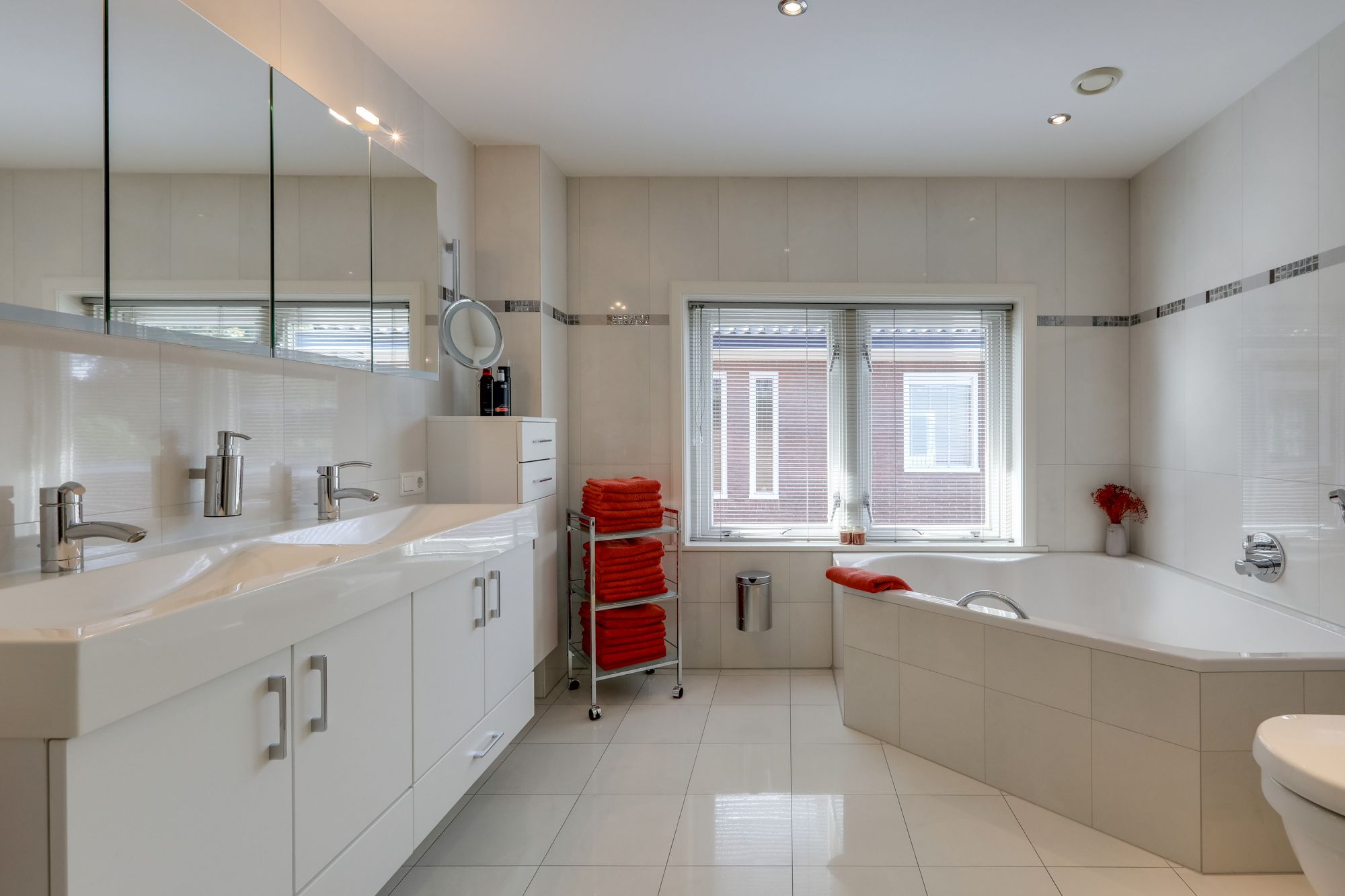 Foto 75 van J F Kennedylaan 37