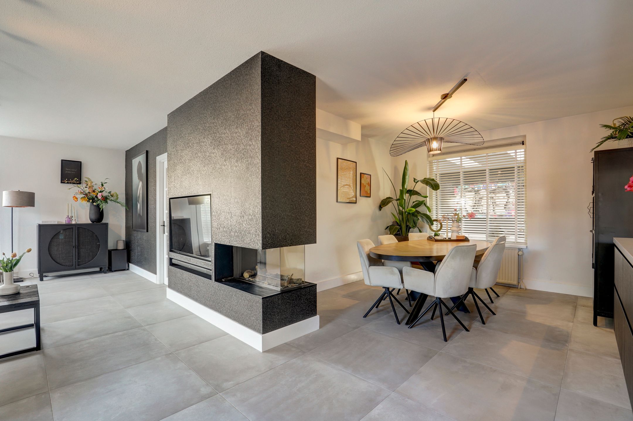 Luxury Semi-Detached Home with Home Office Potential in Zwijndrecht Center — 15