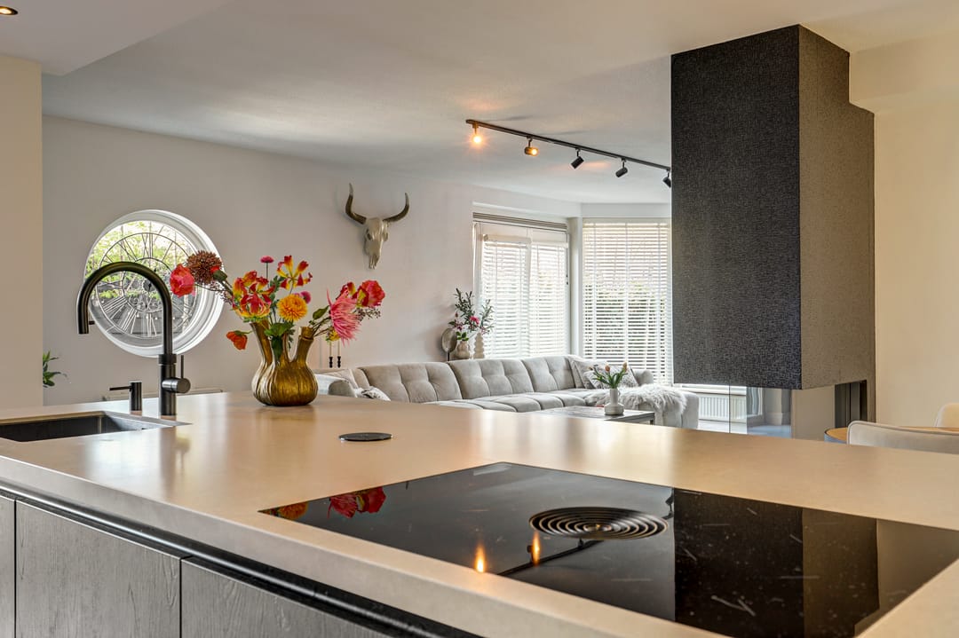 Luxury Semi-Detached Home with Home Office Potential in Zwijndrecht Center — 26