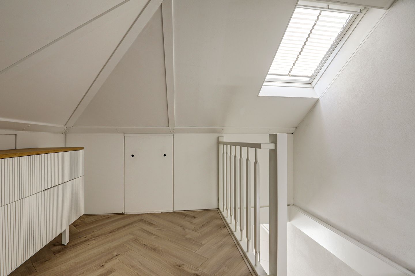 Luxury Semi-Detached Home with Home Office Potential in Zwijndrecht Center — 55