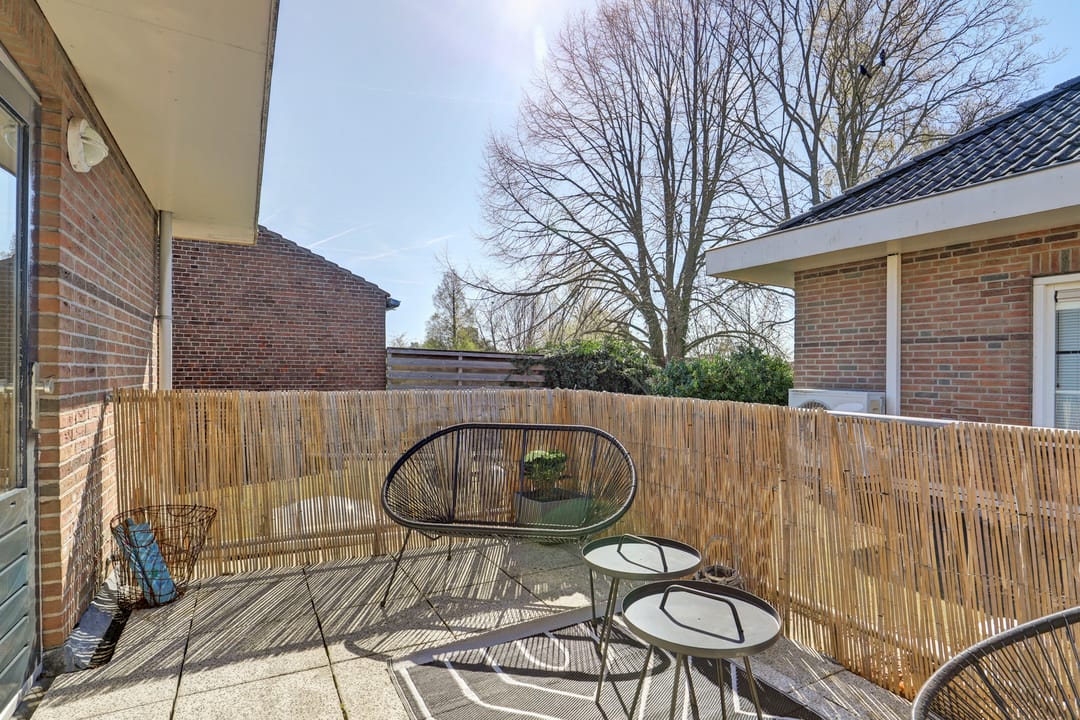 Luxury Semi-Detached Home with Home Office Potential in Zwijndrecht Center — 46
