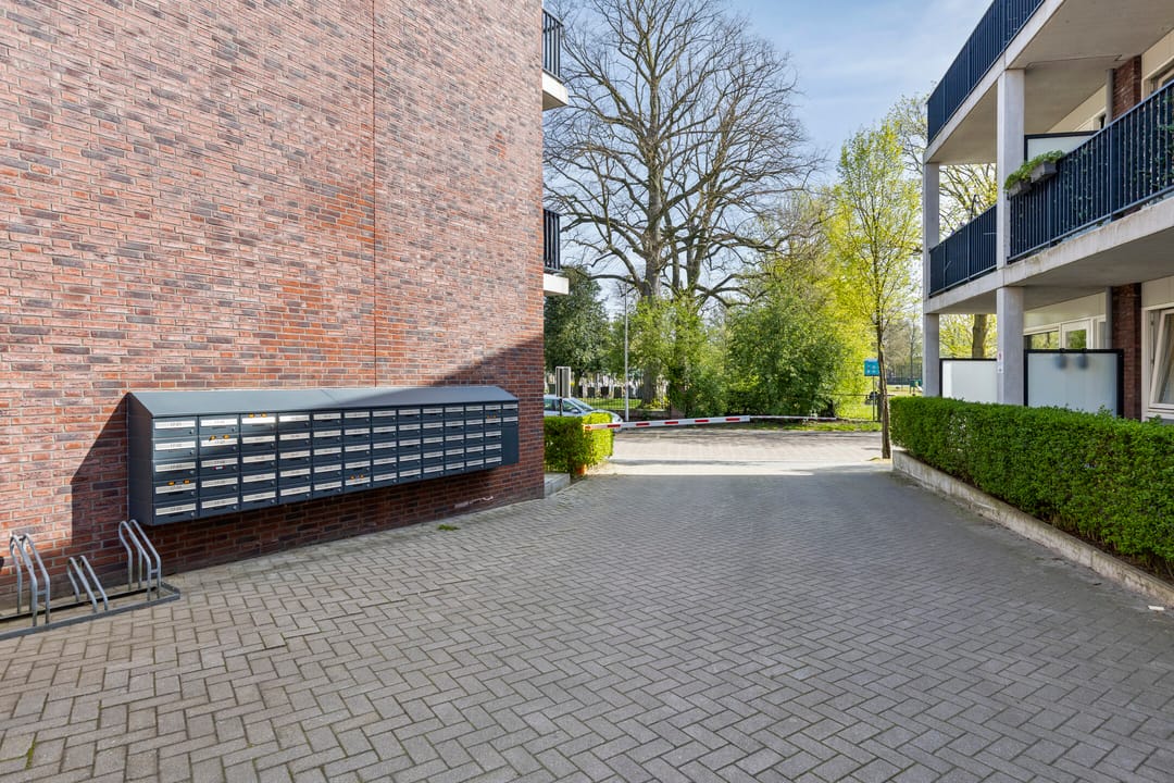 Photo 16 of Lovensestraat 19-28