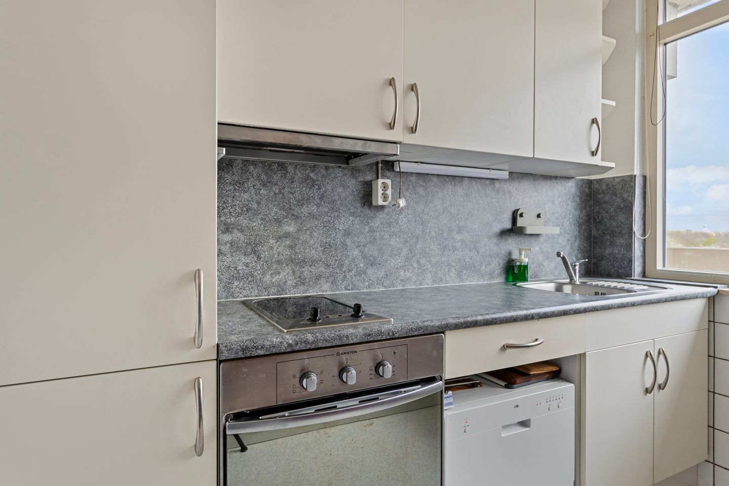 Foto 10 van Henry Dunantlaan 60