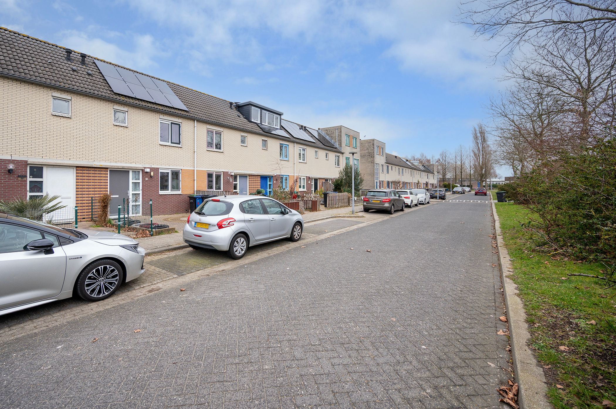 Photo 3 of Clare Lennartstraat 86