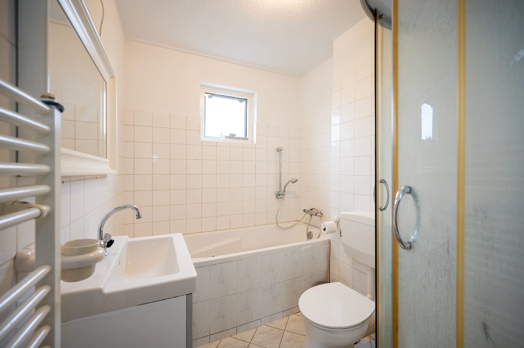 Photo 16 of Clare Lennartstraat 86