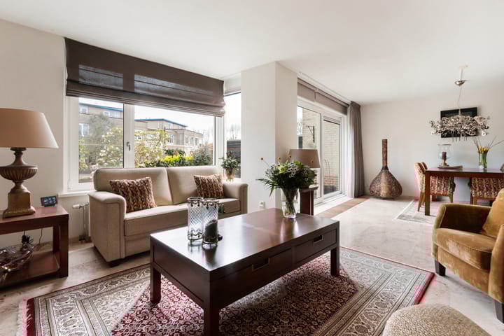 Foto 3 van Palissander 176