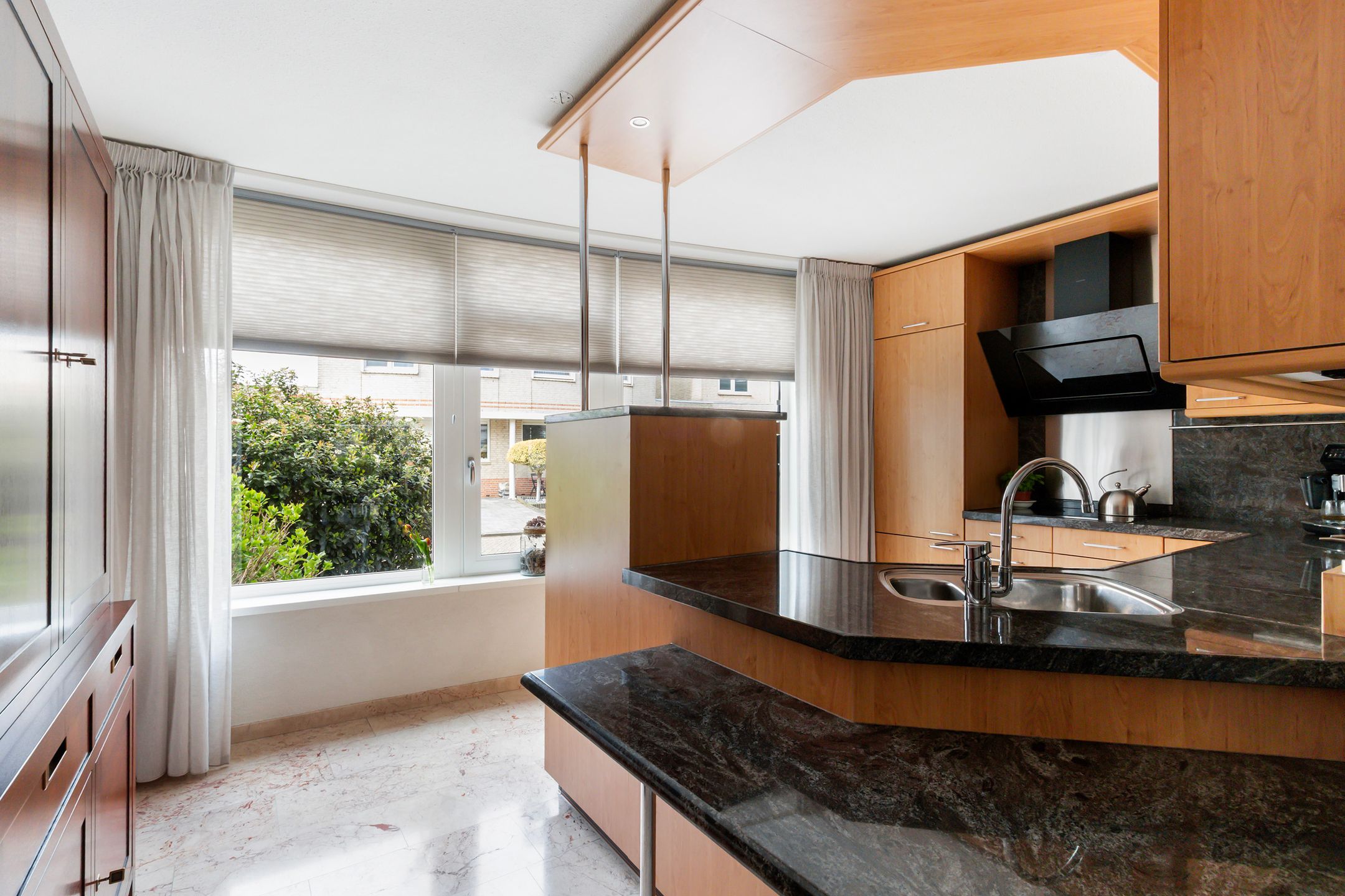 Photo 18 of Palissander 176