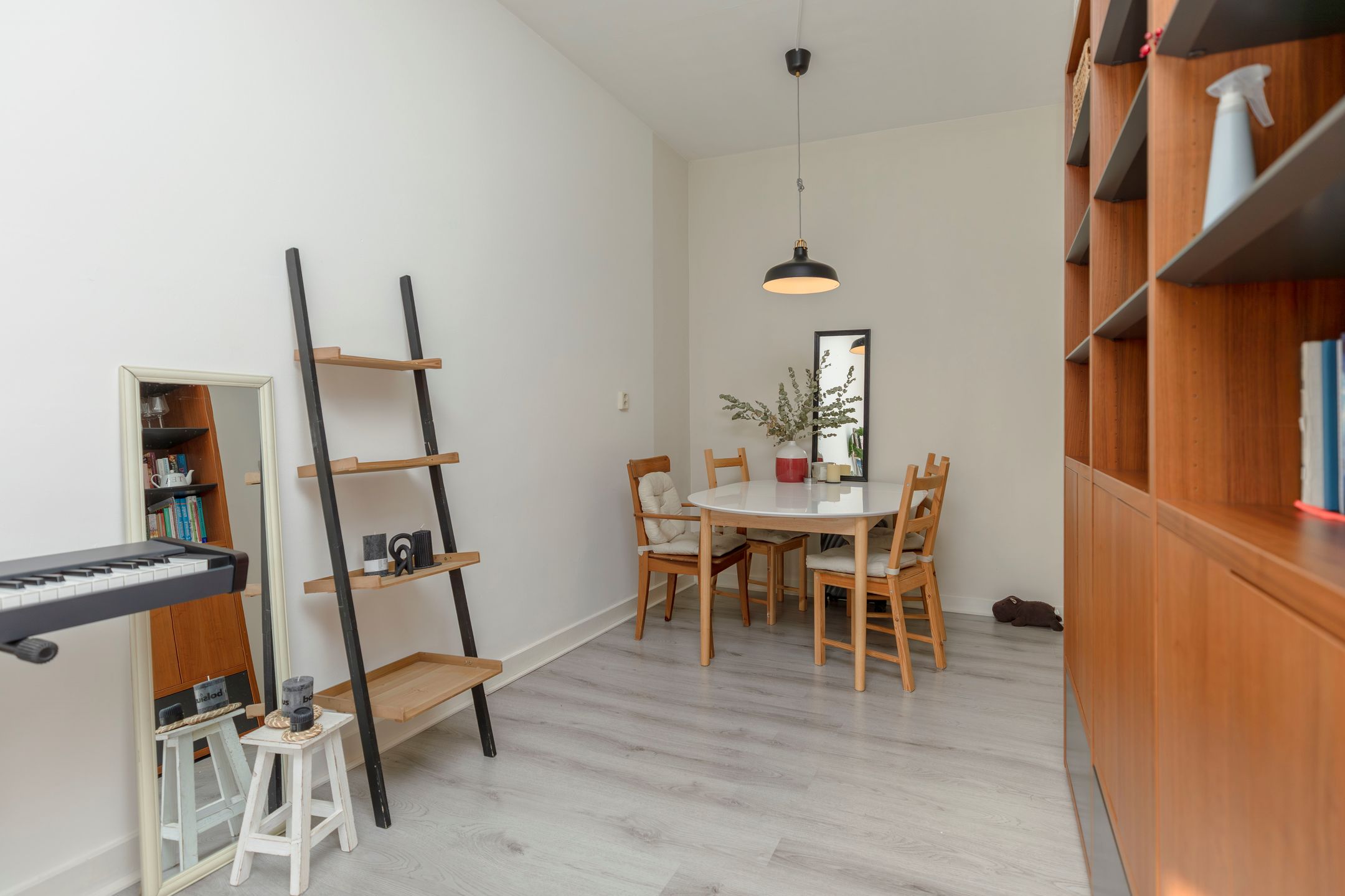 Photo 6 of Watergeusstraat 43-A01