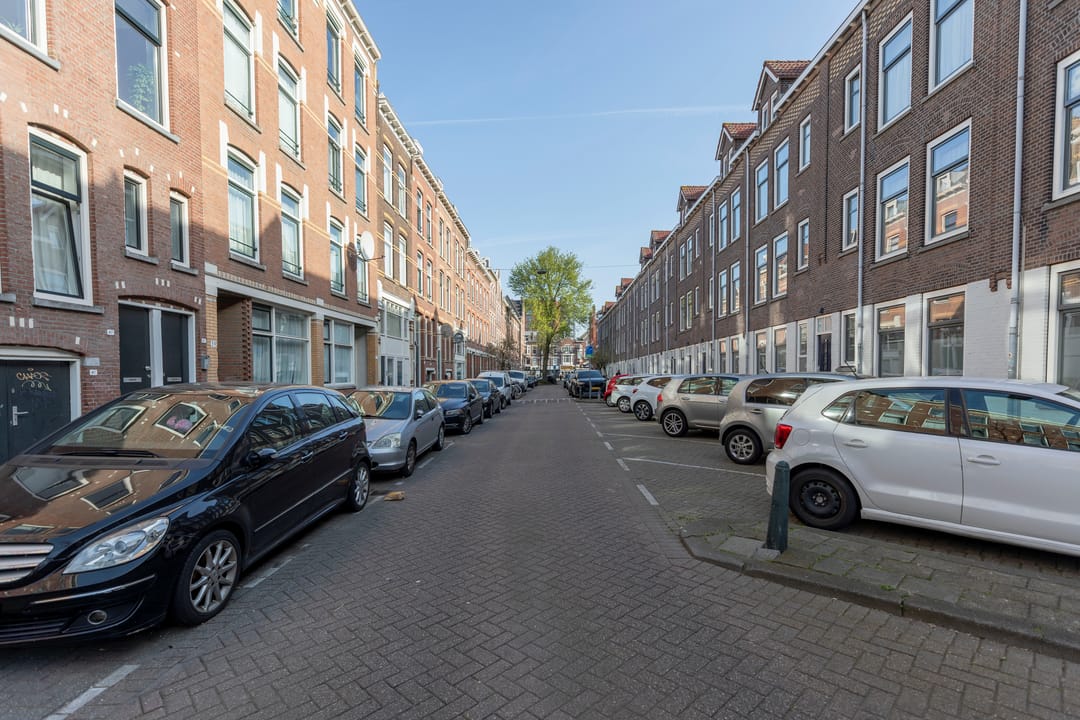 Photo 17 of Watergeusstraat 43-A01
