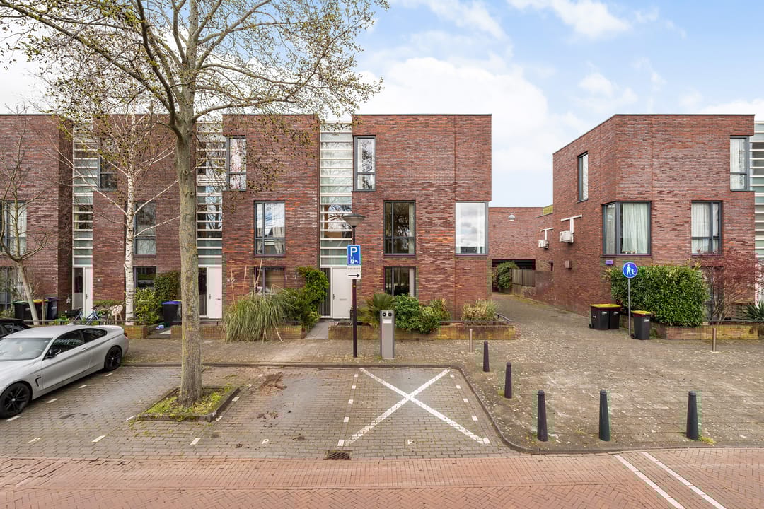 Photo 1 of New Yorksingel 58