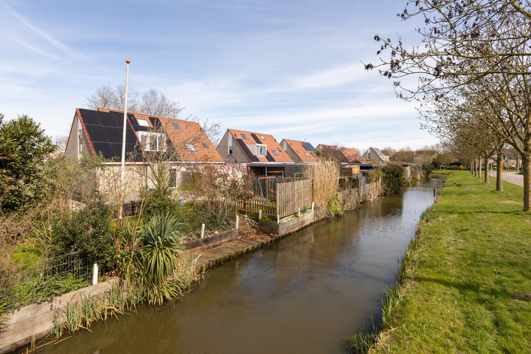 Foto 2 van Zonnedauw 10