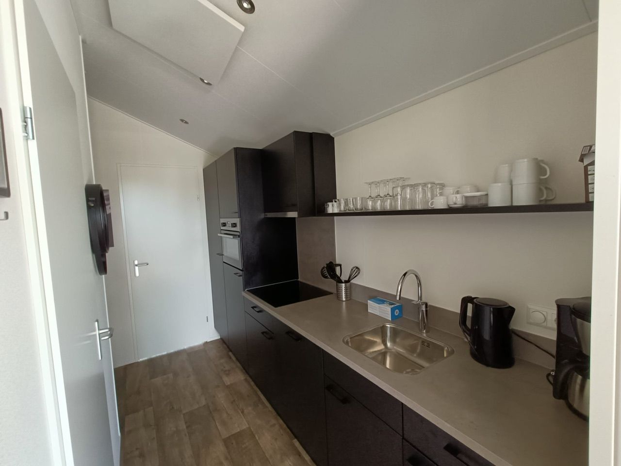 Photo 10 of Flevoweg 90-506