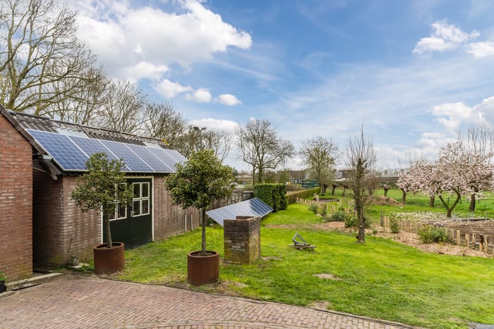 Foto 3 van Merwedekanaal 104