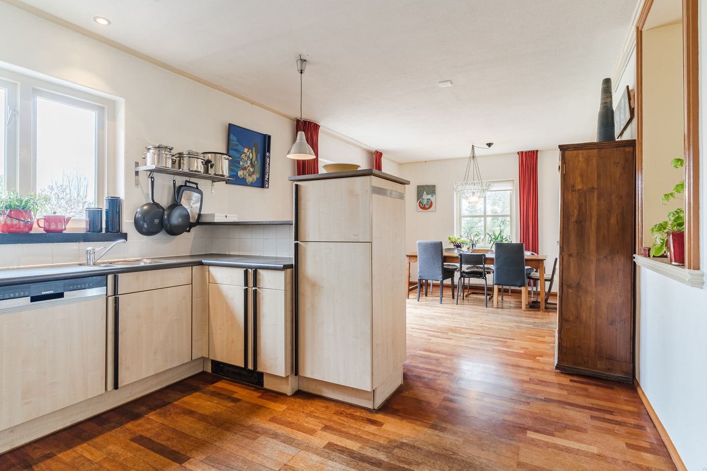 Photo 10 of Merwedekanaal 104