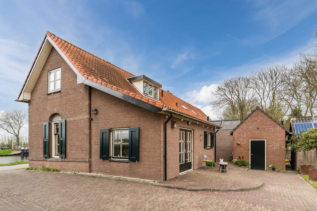 Photo 23 of Merwedekanaal 104