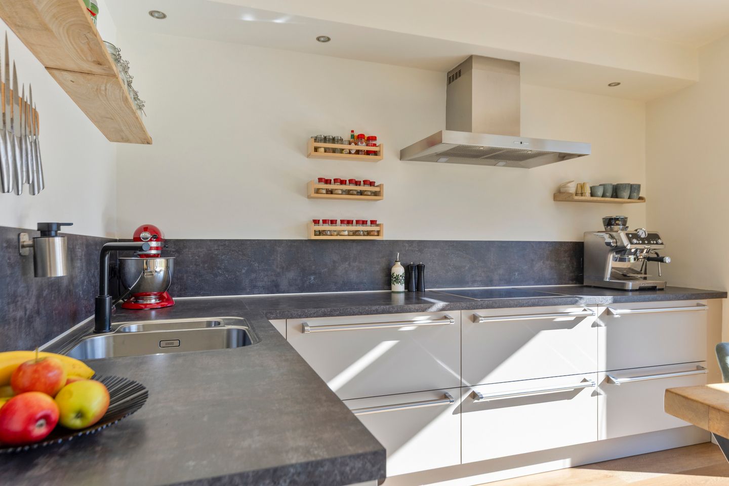 Foto 10 van Waterscheerling 75