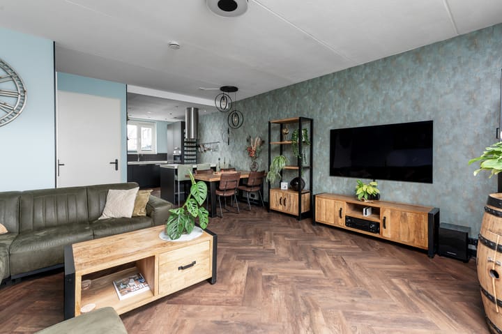Tussenwoning te koop: Libertasstraat 7, Almere