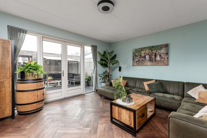 Tussenwoning te koop: Libertasstraat 7, Almere