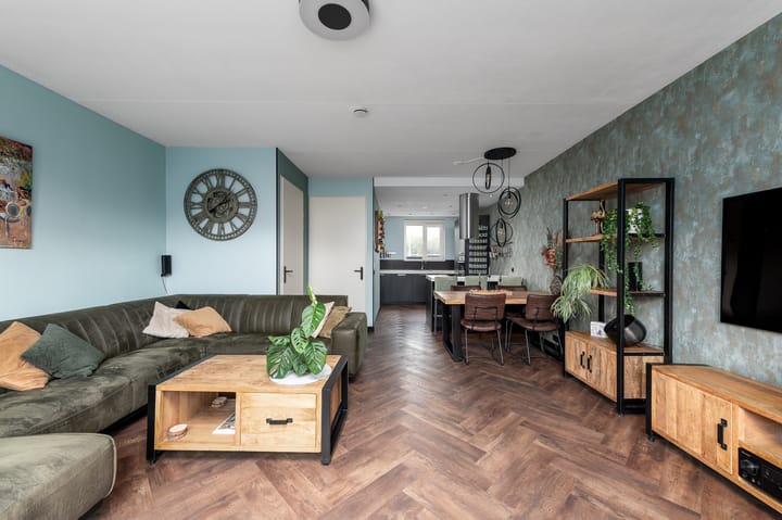 Tussenwoning te koop: Libertasstraat 7, Almere