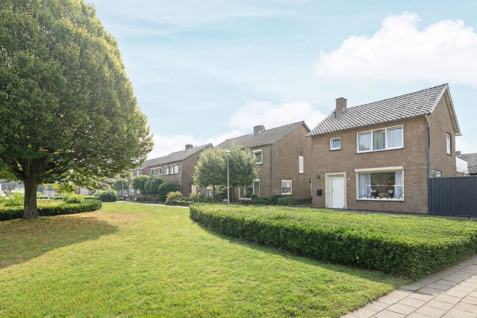 Graaf Reinaldstraat, 25, Lobith, 6915WT, Gelderland, Nederland 25 