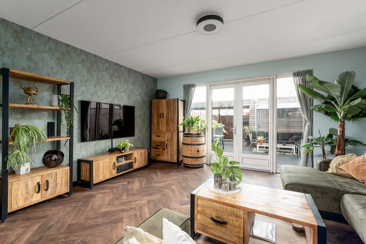 Tussenwoning te koop: Libertasstraat 7, Almere