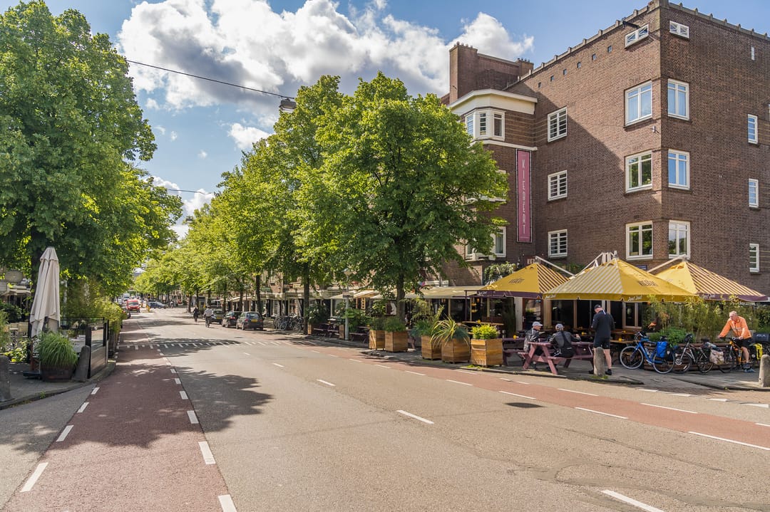 Spacious 3-room apartment with sunny south-facing balcony in Amsterdam-Zuid — 27
