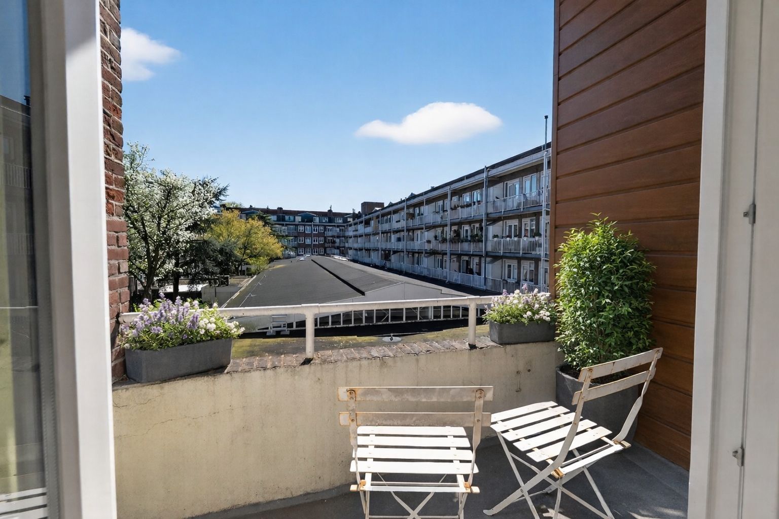 Spacious 3-room apartment with sunny south-facing balcony in Amsterdam-Zuid — 24