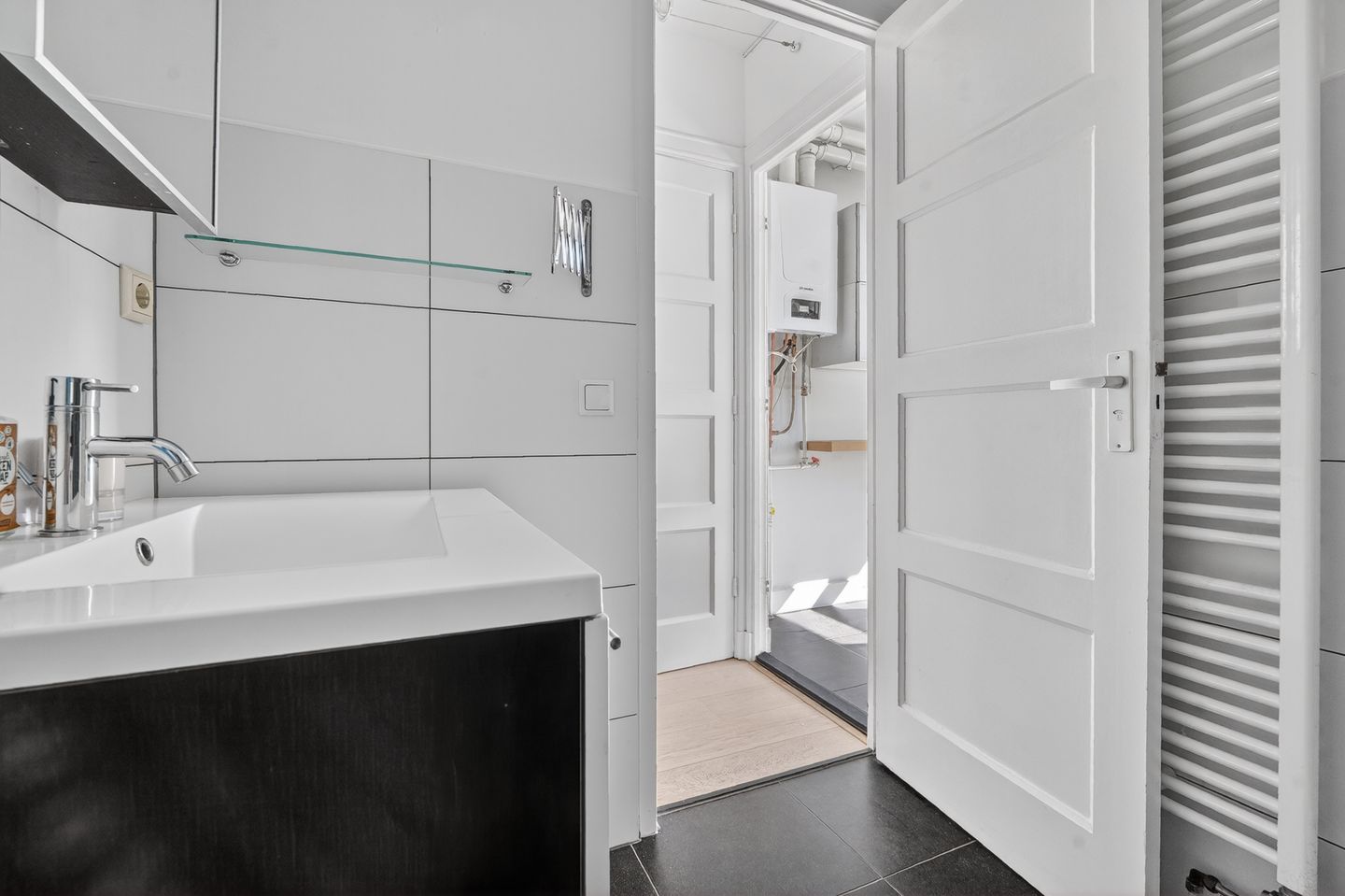 Spacious 3-room apartment with sunny south-facing balcony in Amsterdam-Zuid — 14