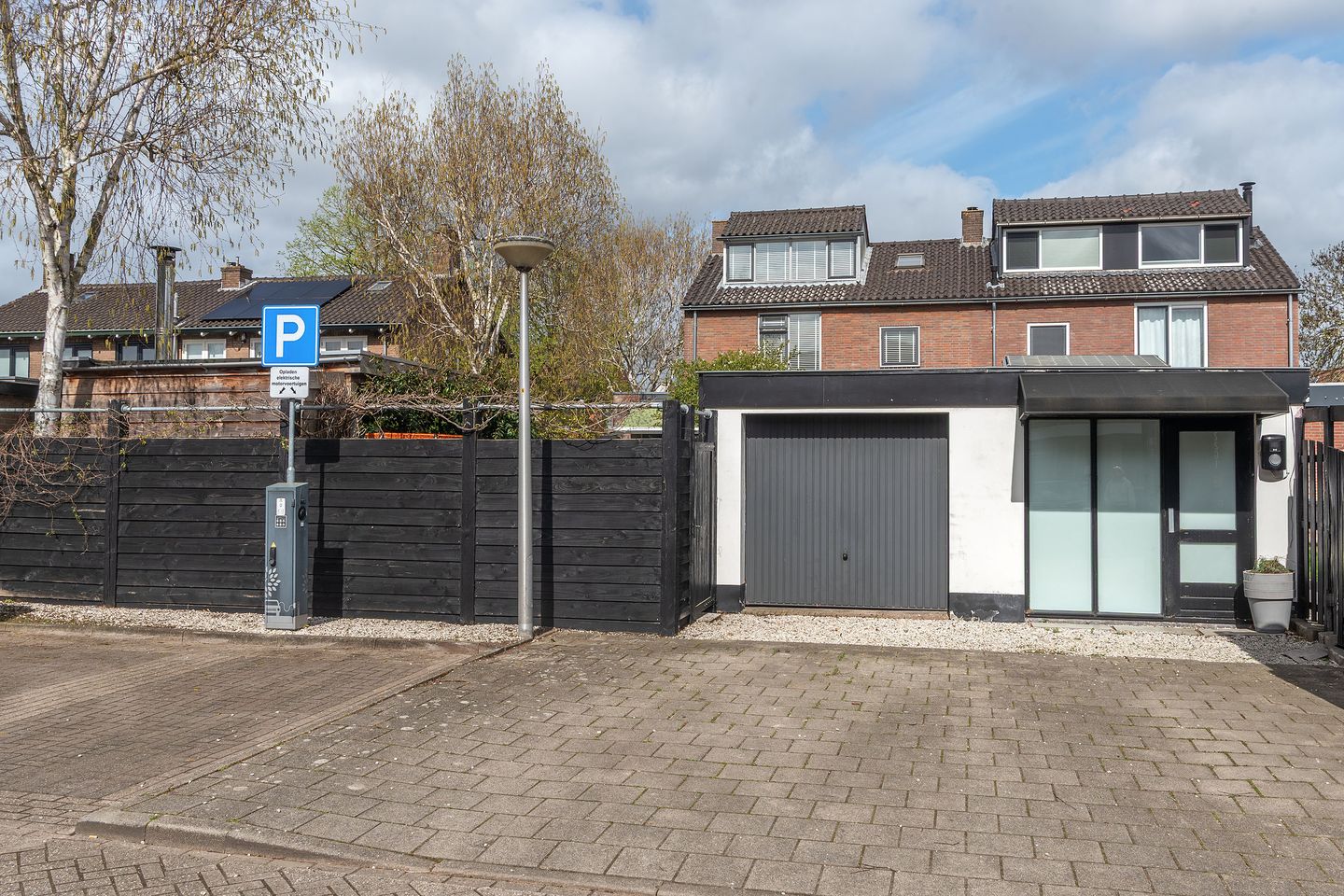 Photo 4 of 1e J.C. Mensinglaan 36