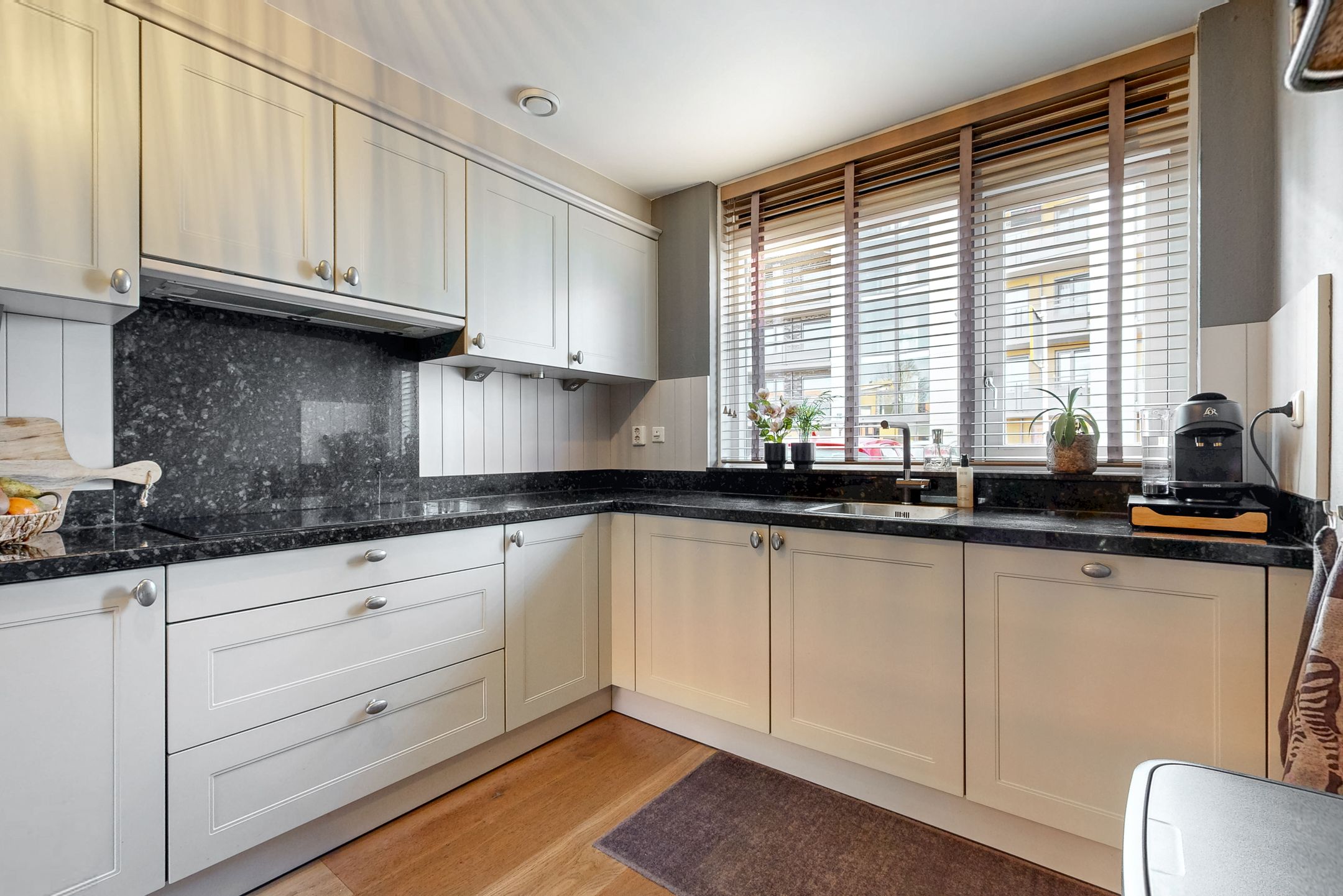 Photo 12 of Mediterraan 19