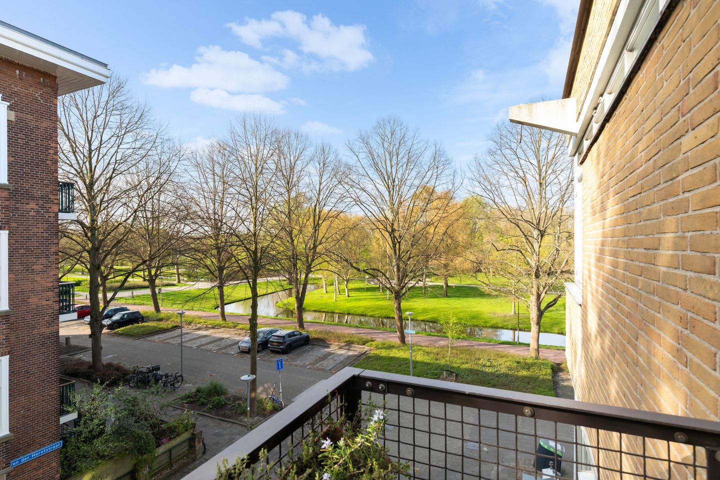 Foto 29 van Van der Horststraat 13-F