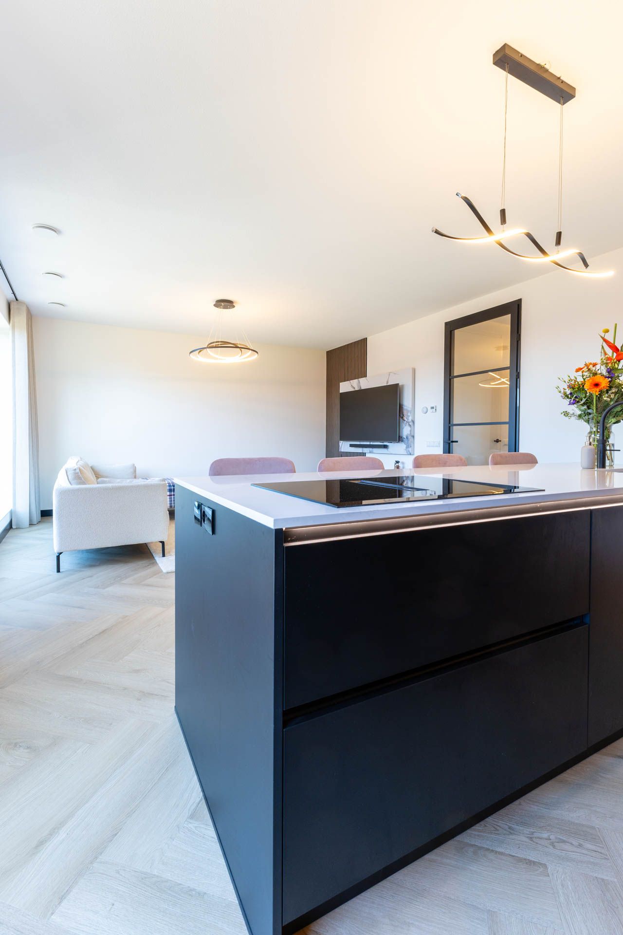 Foto 14 van Rosestraat 1125