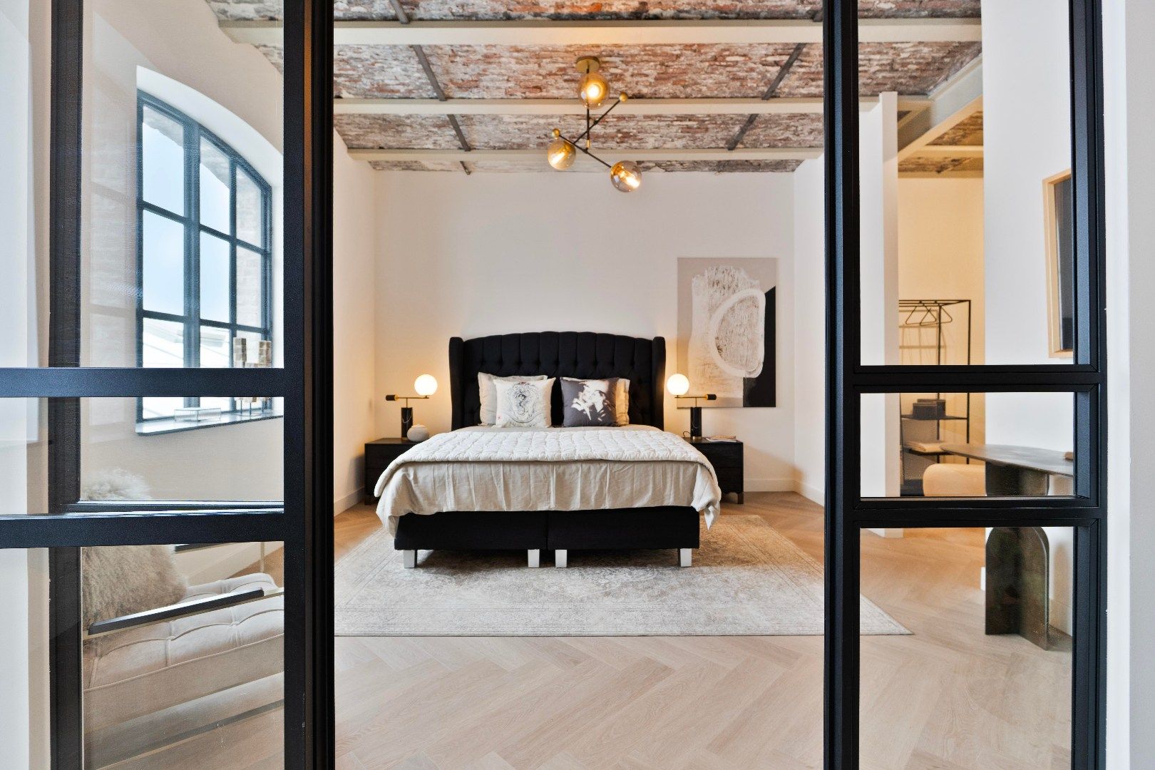 Photo 12 of Frontensingel