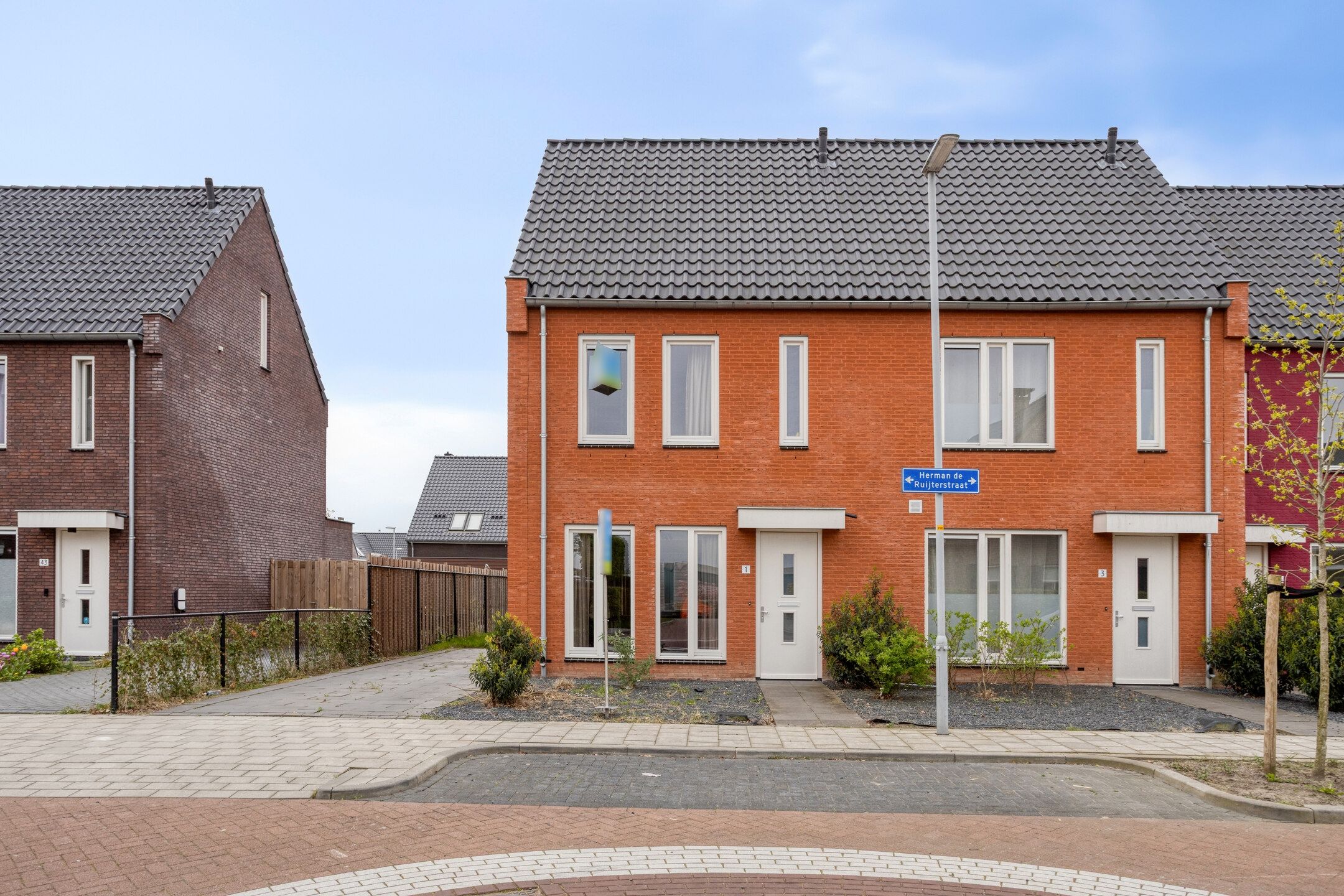 Photo 24 of Herman de Ruijterstraat 1